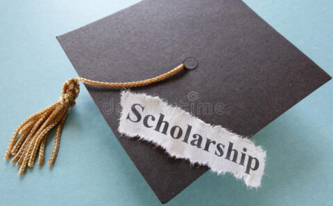 scholarship-paper-note-graduation-cap-