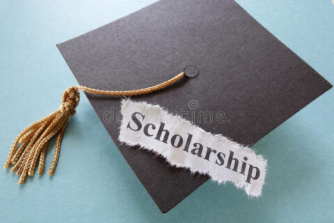 scholarship-paper-note-graduation-cap-