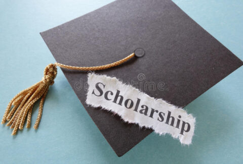scholarship-paper-note-graduation-cap-